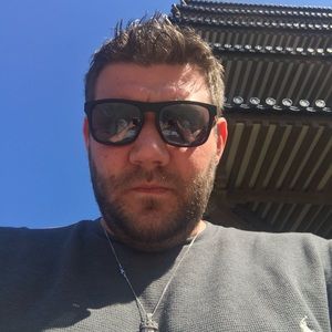 Meet your Posher, Robert